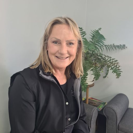 Julie is a Vet Nurse with a particular interest in wound care and management.